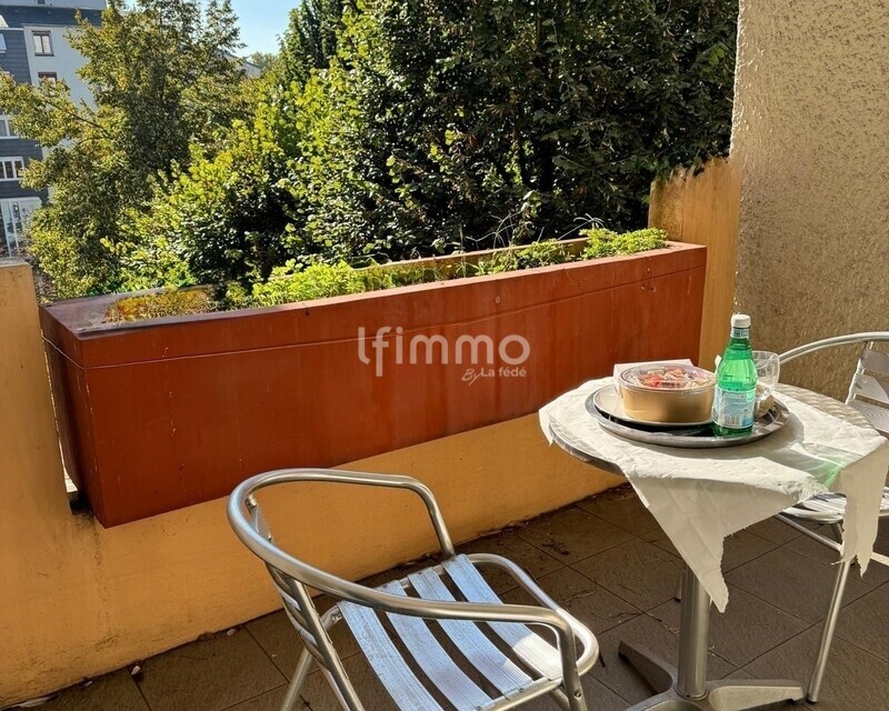 Appartement 100 m², F5 avec terrasse - 1f505c1f-5795-4325-bb9b-3ae363d7fb31