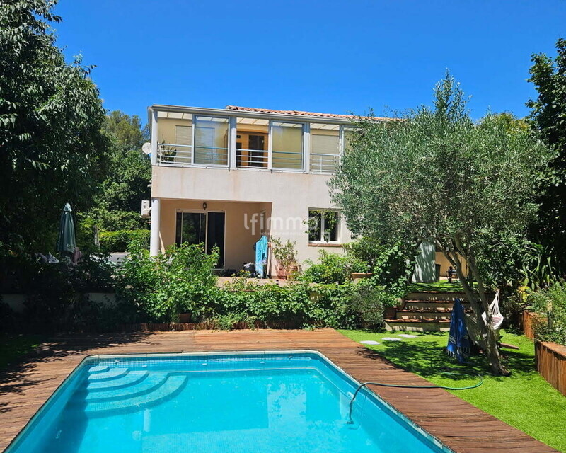 13012 / Maison / Piscine / Jardin / Garage - 2071351769041996296