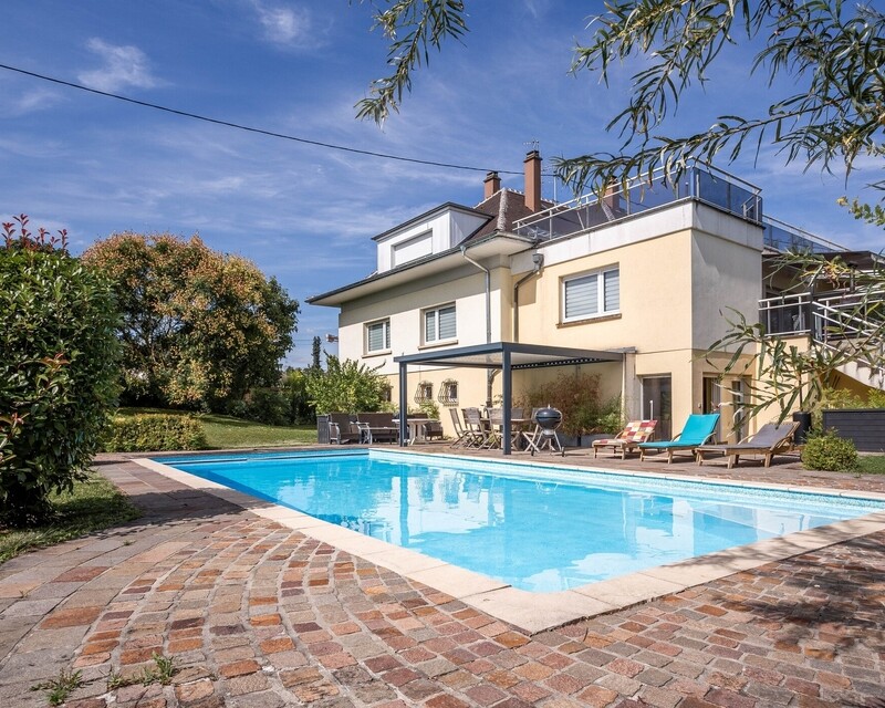Belle opportunité immobilière à projets  - Photo villa  piscine  1  s14   67206 mittelhausbergen  20240613