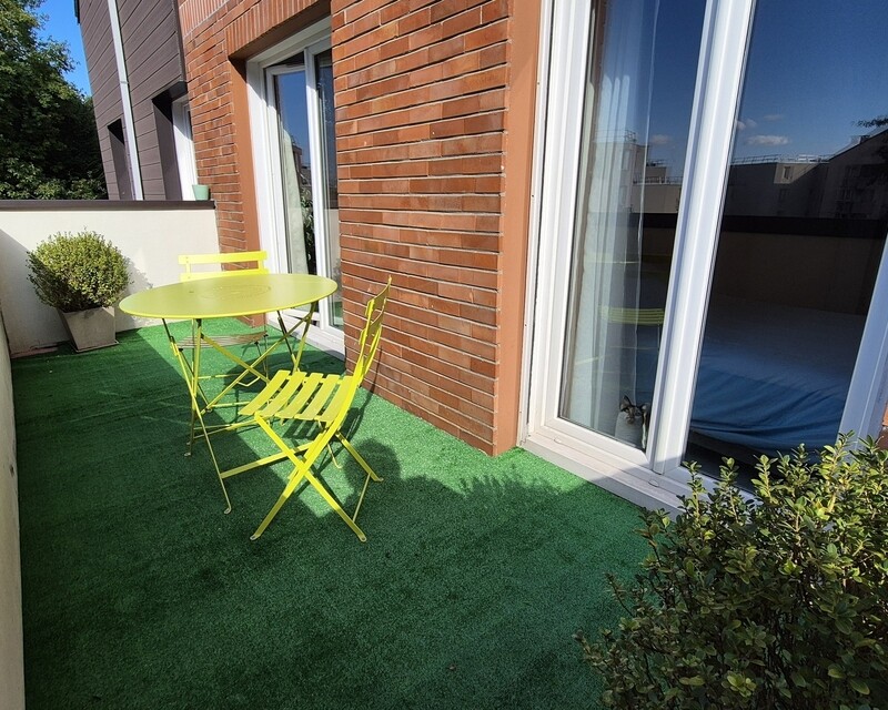 Bel appartement de 4 pièces avec un balcon - Balcon