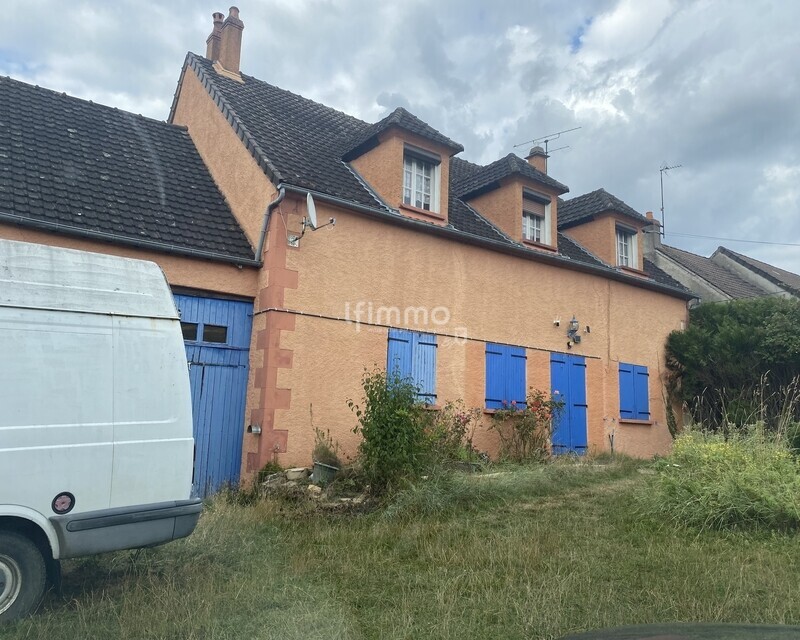 Maison de compagne avec carrières et box - Img 5057
