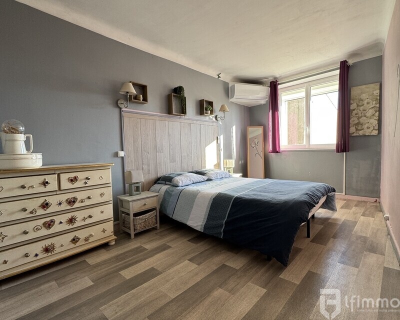 Maison rénovée 70m² avec studio 20m² indépendant - La Palme - Chambre 1 du T4 au deuxième étage