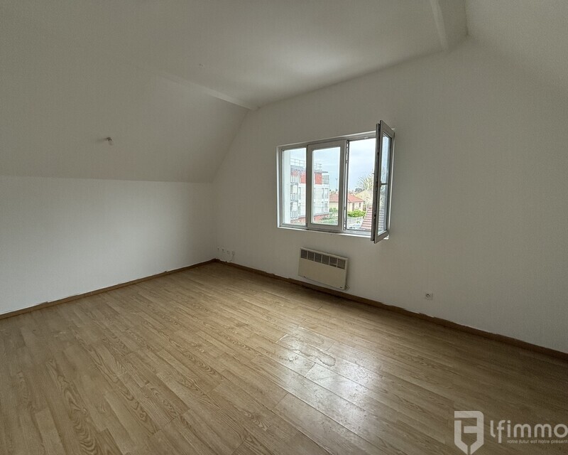 Centre ville et proche de tout - Img 0857