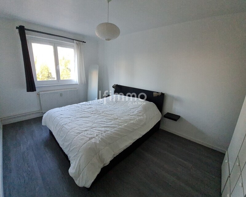 F2 avec balcon, parking - Résidence Pierrefontaine Mulhouse - 20211024 chambre off2