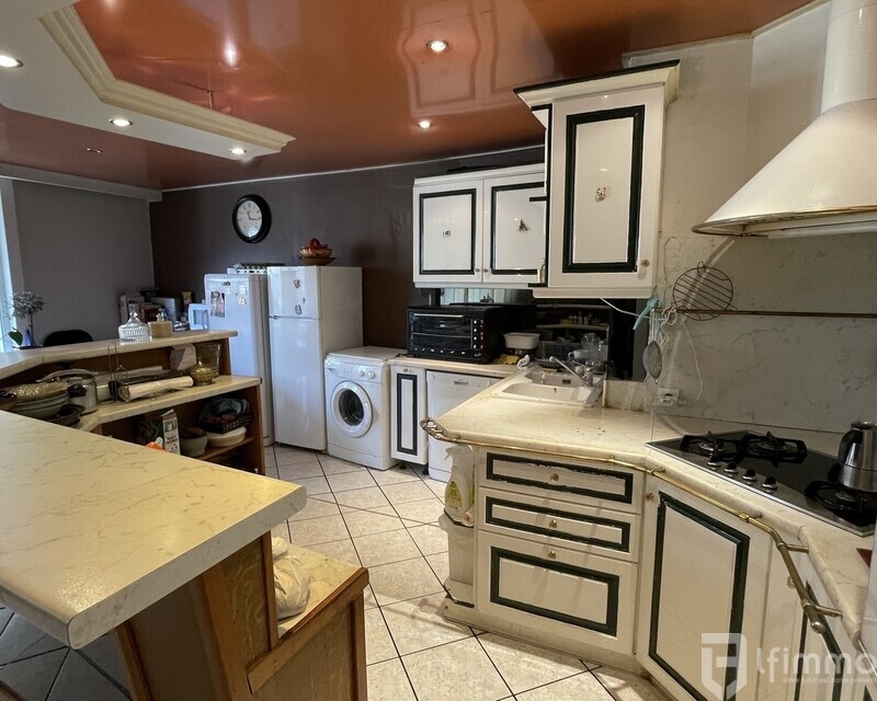 T3 de 74 m² balcon 6m²  - cuisine équipée 