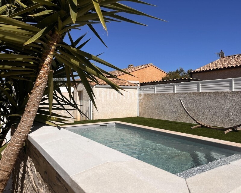 "Et si votre prochaine histoire de famille commençait ici… - Piscine