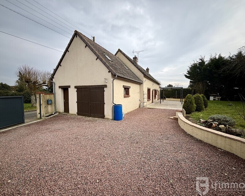  À vendre – Authentique longère rénovée à Saint-Luperce (28) - Img 4107
