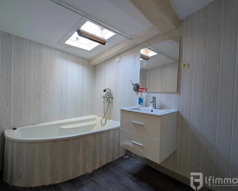 Maison de Village avec garage - 474652876 1333353784330054 7036900970950768673 n