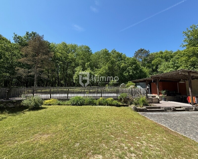 Propriété 320 m2 - parc 2 hectares - piscine - dépendance  - Img 9526
