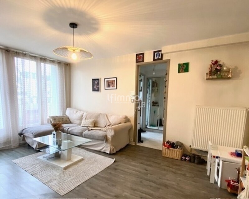 Appartement 3 pièces 55m2, balcon, caves - Img 6034