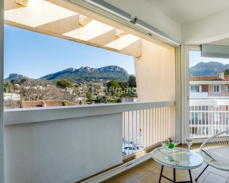 A deux pas du Port - 3P - 68 m2 - Loggia et Balcon  - Cassis anna-14  1 