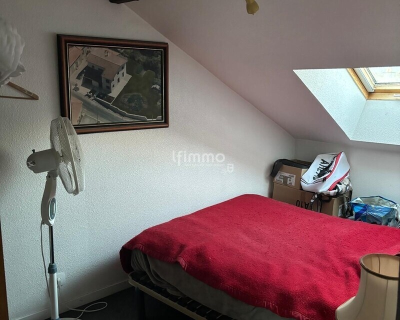 Charmant appartement mansardé - Remiremont, centre-ville - Photo-2024-12-06-16-35-48 2