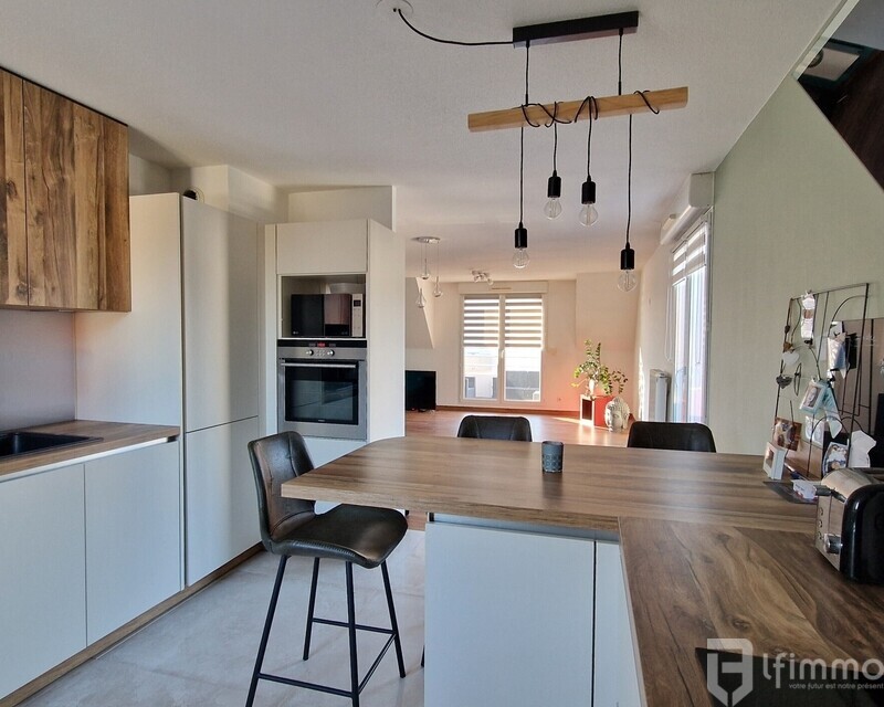 Très beau T4/5 en duplex avec garage et cave - 20250218 153020
