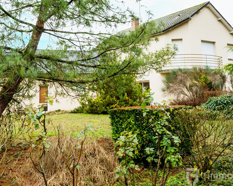 Maison d'architecte à vendre à Recy - Arriere rec 5609