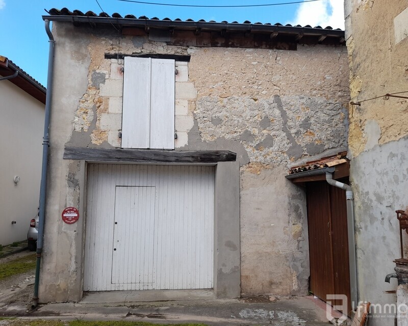 Garage avec potentiel d’aménagement en logement  - 20230415 113255