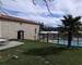 Maison Bourgeoise sur 1 hectare avec dépendances - Une terrasse plein ciel vient s'approcher de la piscine et de la sortie de la grange