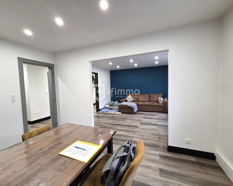 Appartement 2/3 pièces de 81,7m² rénové en 2021 - Salle à manger
