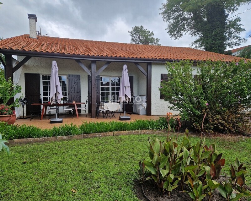 Maison en centre ville - Maison champs devant  1 