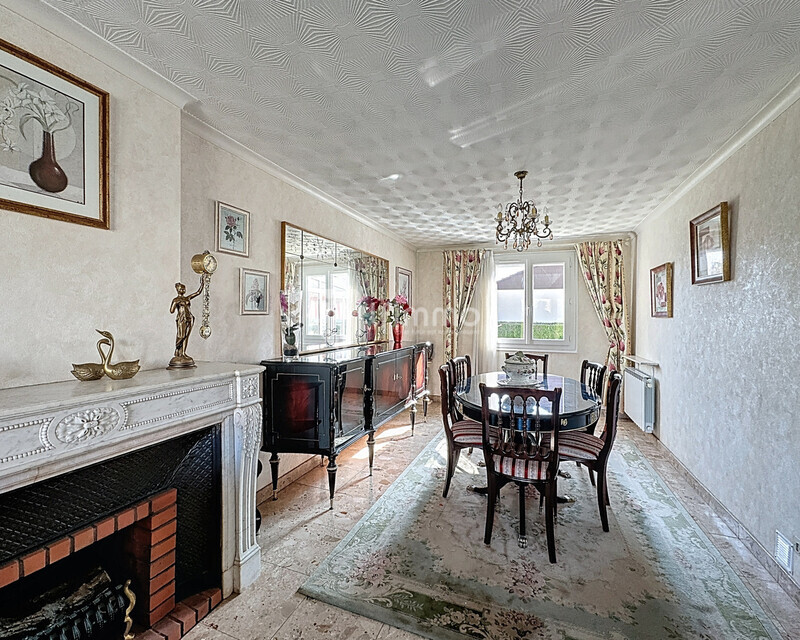Maison familiale  de plain pied à Maurepas (78310) - M  salle a manger