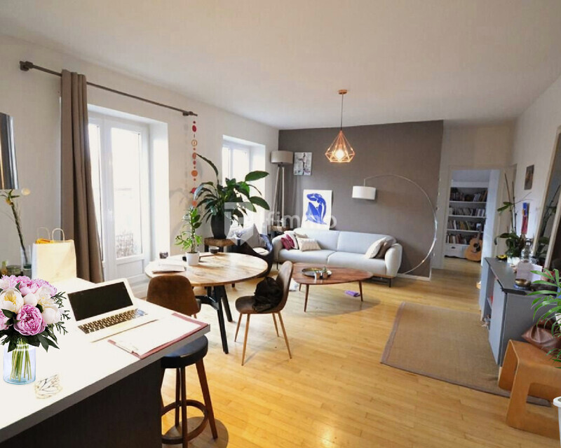 Lumineux T3 de 76 m² centre village  - Séjour 2 by lfimmo mornant