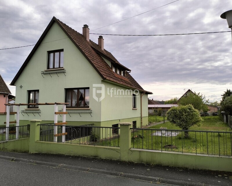 Maison 5 pièces avec une dépendance, sur 8.27 ares - Img20250422154845