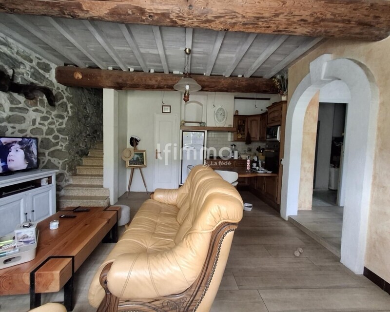 Maison avec jardin  - 29d24c78-26b4-4c6b-aa3f-3b6b5e202a0d