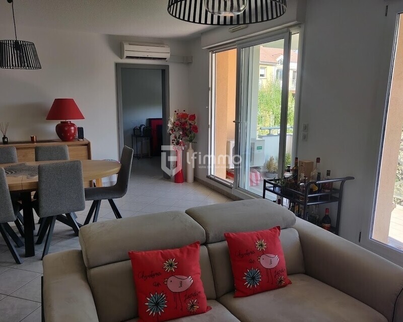 Appartement avec ascenseur et terrasse - Img 20250429 171053