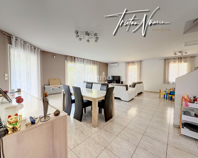 Maison en 3/4 faces de 151 m2 sur plus de 600 m2 de terrain - Alenya - 22