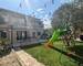 maison avec garage et jardin, quartier calme  - Pxl 20250508 091016463.mp