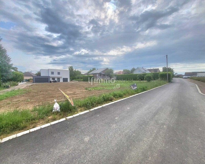 Terrain de construction 945m² - Img-20250605-wa0000