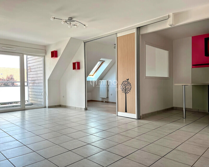 Bel attique quartier des maraîchers - Ia generated 1763459185