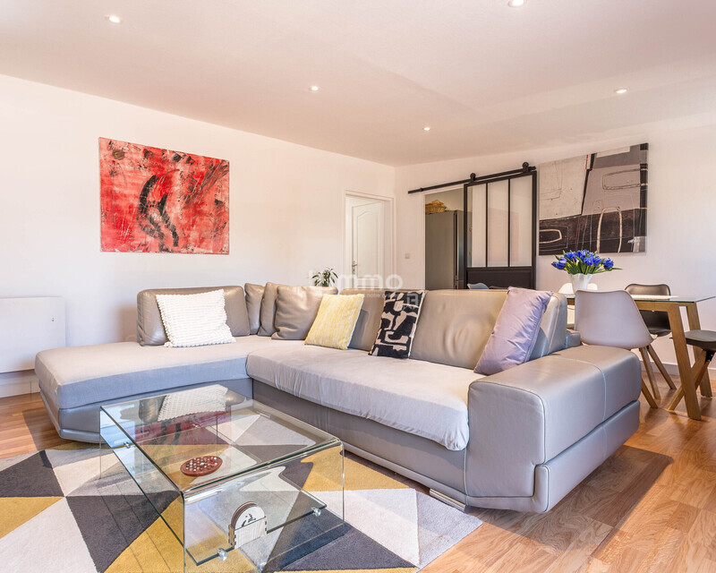 TB F4 de 115 m², Terrasse, Cave, Parking privé - Photo sejour 2 appartement