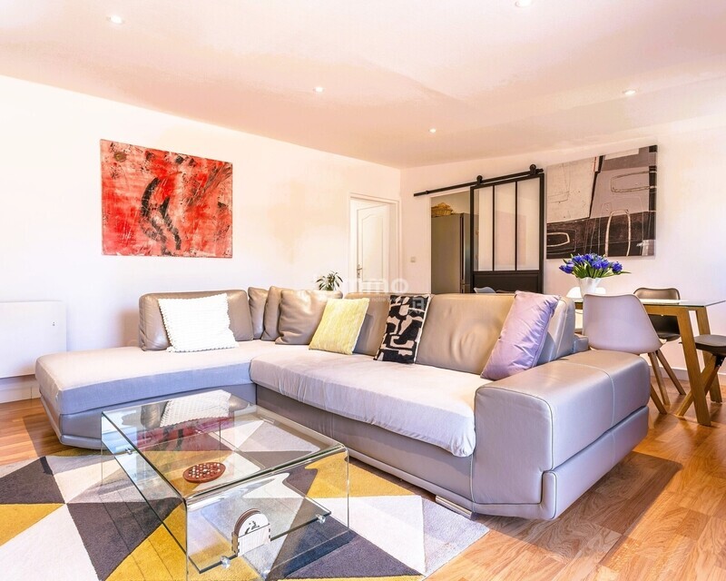 F4 de 115 m² et 3 chambres + surface extérieure - Photo sejour  2  appartement