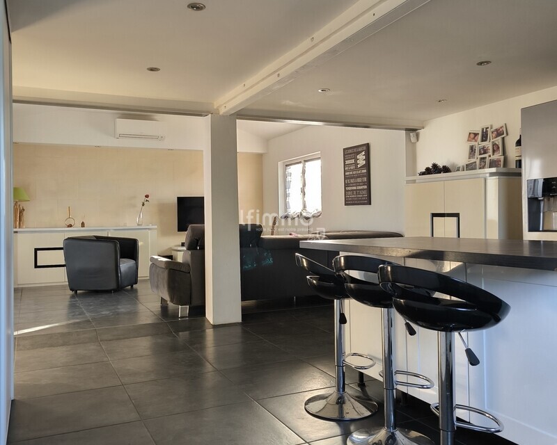 Maison de ville non mitoyenne Carbon-blanc 285 000€ FAI - Img 20250929 182841