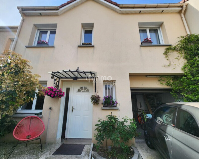 Maison familiale proche du Rer E - 649d2bf0-3b97-4032-8275-2e8ebc9975ff cleanup