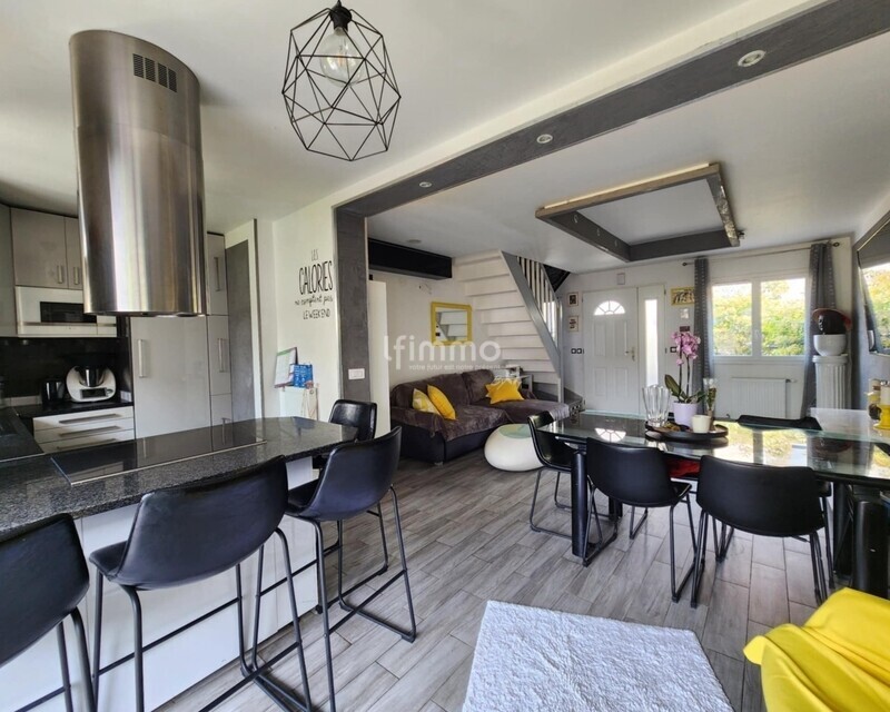 Maison familiale proche du Rer E - 2a5a6f1b-ed5e-42da-b36c-ec47d47d5419