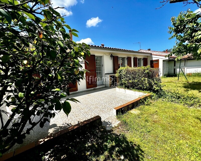 Pavillon de 85m² - Tresses 33370  - Img 6986