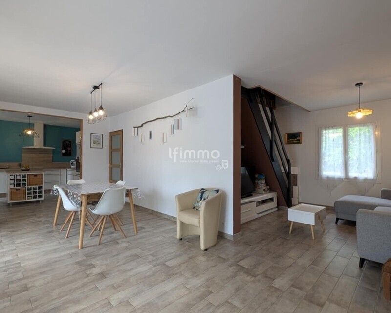 maison avec jardin et garage  - Unknown-130