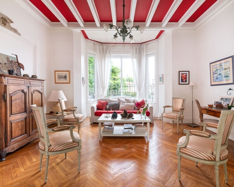 Maison de caractère des années 30 - Salon By LFimmo Mornant
