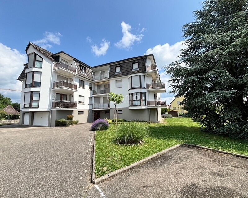 beau duplex de 100 m2 dans une rue calme , à deux pas du village - Img 6946