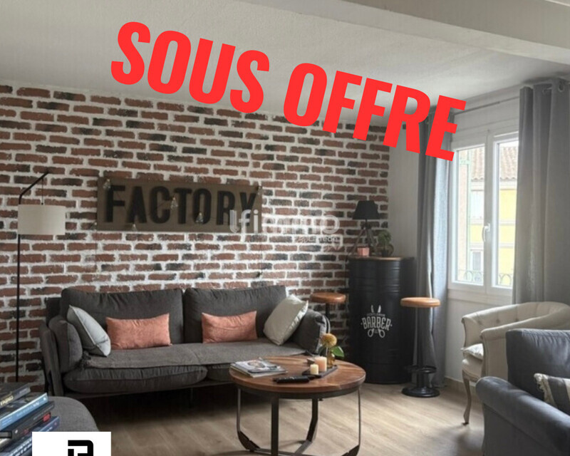 Appartement T4  entièrement rénové  - Post instagram immobilier minimaliste sombre