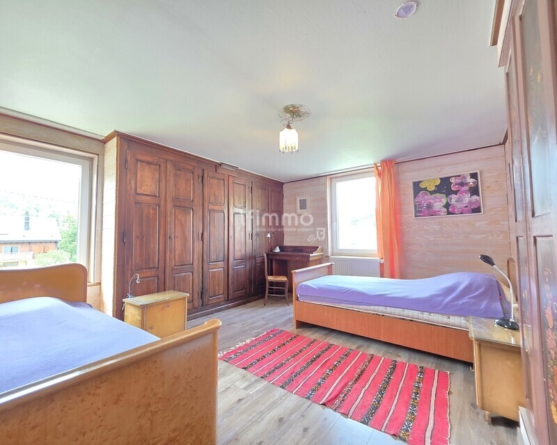 Ancienne scierie réhabilitée – 500 m² habitables et terrain de 13 ares - chambre rdc grand gite