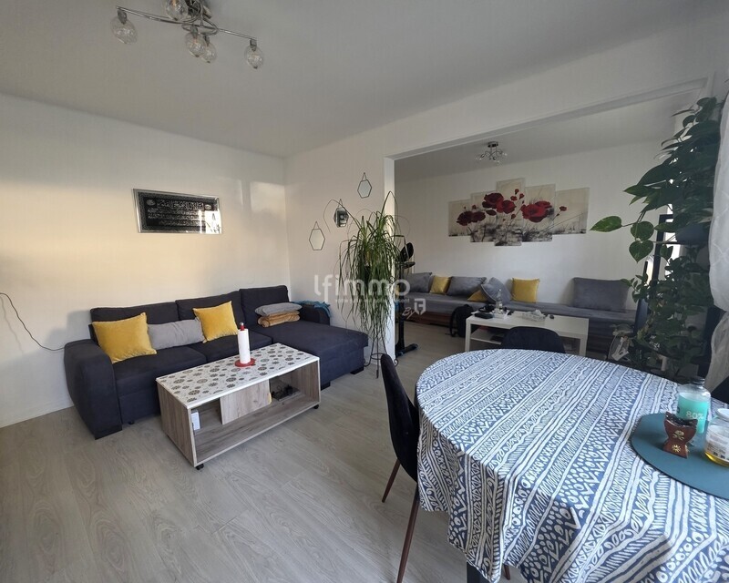 Illzach (68110) – Appartement F4 vendu loué - salle à manger