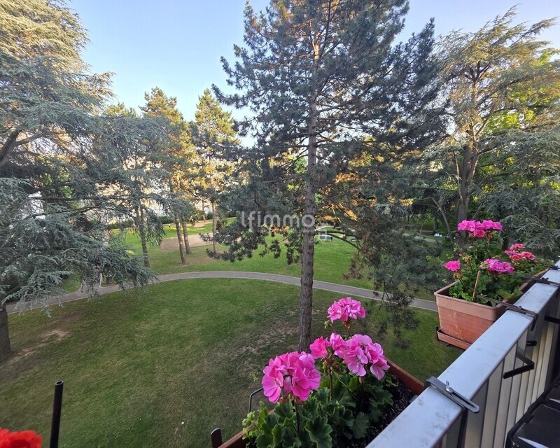 Illzach (68110) – Appartement F4 vendu loué - vue balcon