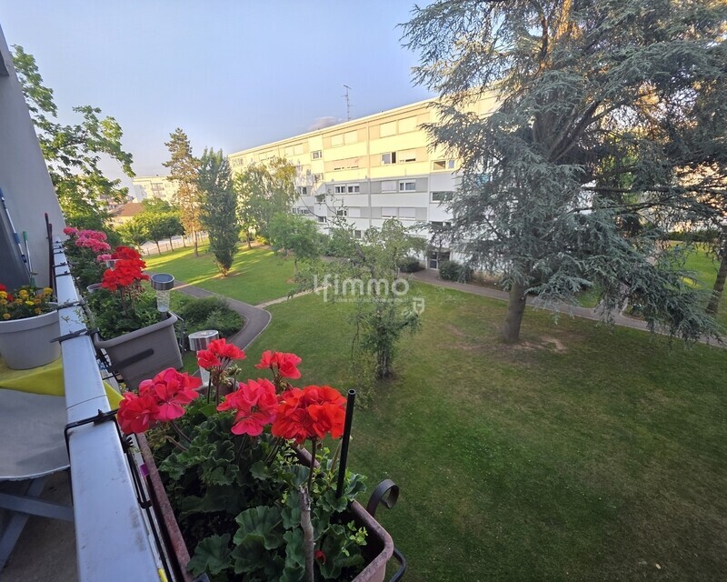 Illzach (68110) – Appartement F4 vendu loué - vue balcon