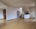 Maison 3 faces avec extérieur et garage - 20250310 154336