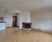 Maison 3 faces avec extérieur et garage - 20250310 154545