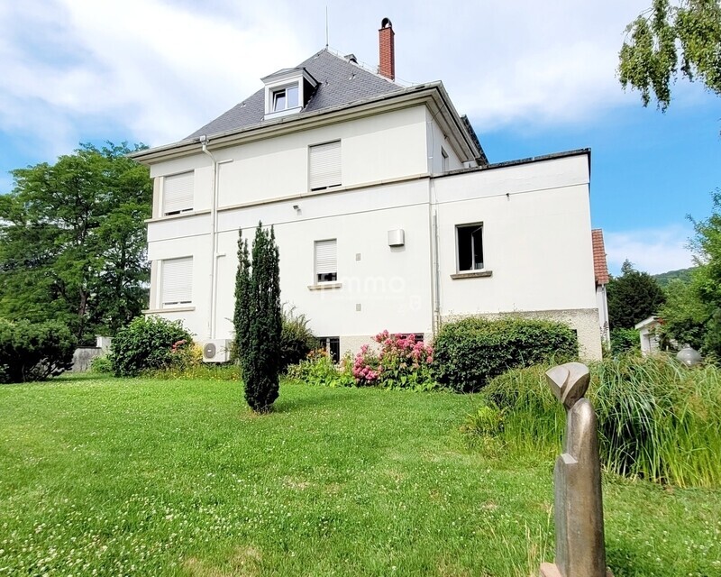 Maison bourgeoise 277m2 sur 12,5 ares - jardin