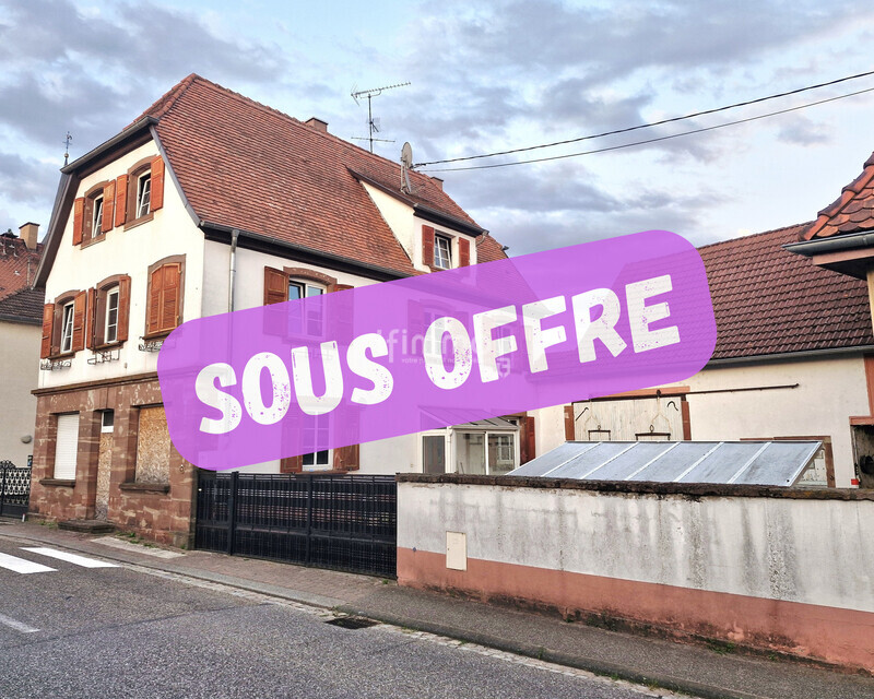 *** Sous Offre *** Spacieuse maison à fort potentiel - Sous offre