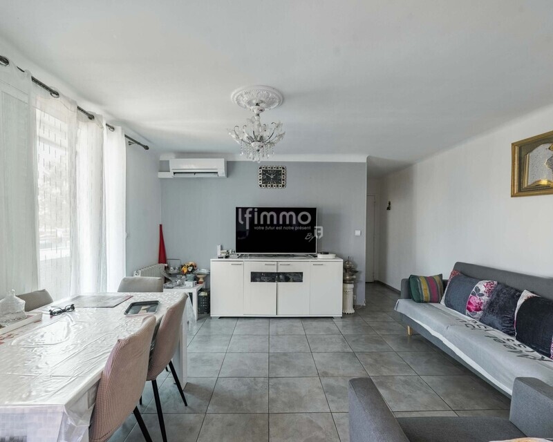 Appartement T3/T4 - 64m2 - Bd Ganay 13009 - Img 5624